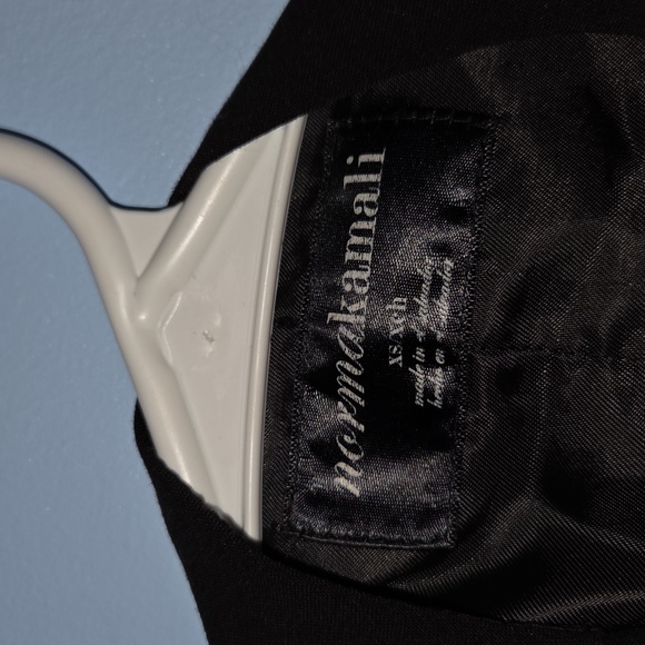 🩵2 For $15🩵Norma Kamali Elegant Black Vest  I Think Women's - Picture 2 of 3